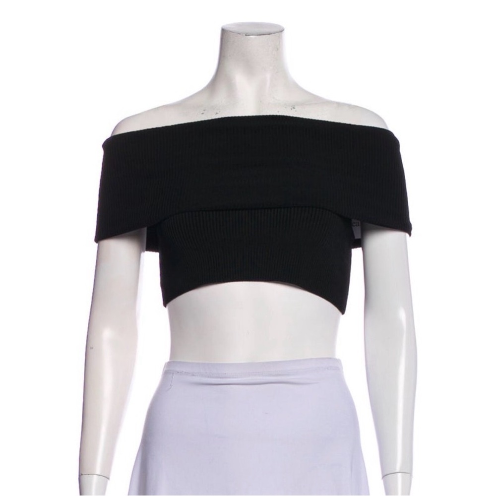 Alice + Olivia Black Off the Shoulder Ribbed Crop Top